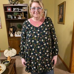 Entro Hi-Lo Floral Tunic, Medium, Navy, cream,pink